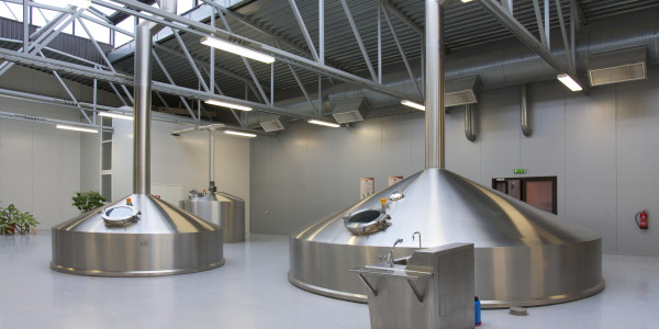 Caldereros · Calderería · Calderas · Tolvas · Cisternas · Depósitos  La Llacuna · Fabricación de Calderas