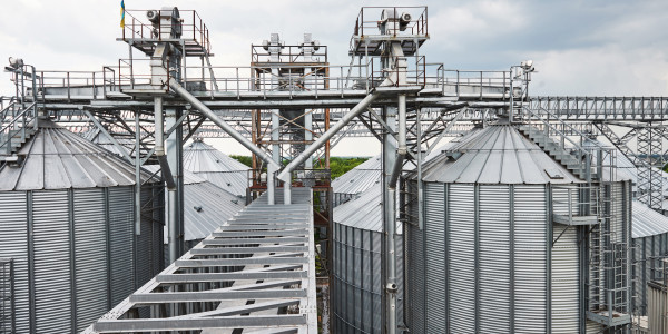 Mecánicos Industriales · Montadores de Estructuras / Maquinaria  Masquefa · Inspección y lubricación de piezas móviles