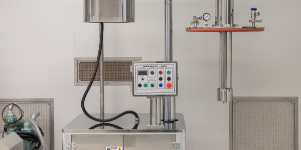 Tuberos · Instalación / Mantenimiento Tuberías Industriales Pacs del Penedès · Montaje de tuberías para transportar líquidos, gases o productos químicos