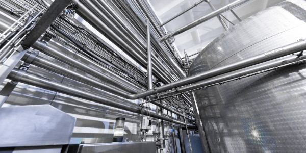 Tuberos · Instalación / Mantenimiento Tuberías Industriales Pacs del Penedès · Selección de materiales adecuados (acero inoxidable, cobre, PVC, etc.).