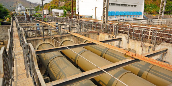 Tuberos · Instalación / Mantenimiento Tuberías Industriales Pacs del Penedès · Soldadura y Unión de Tuberías